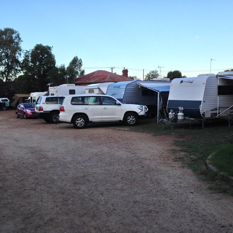 Newell Hwy Caravan Park Parkes Buitenkant foto