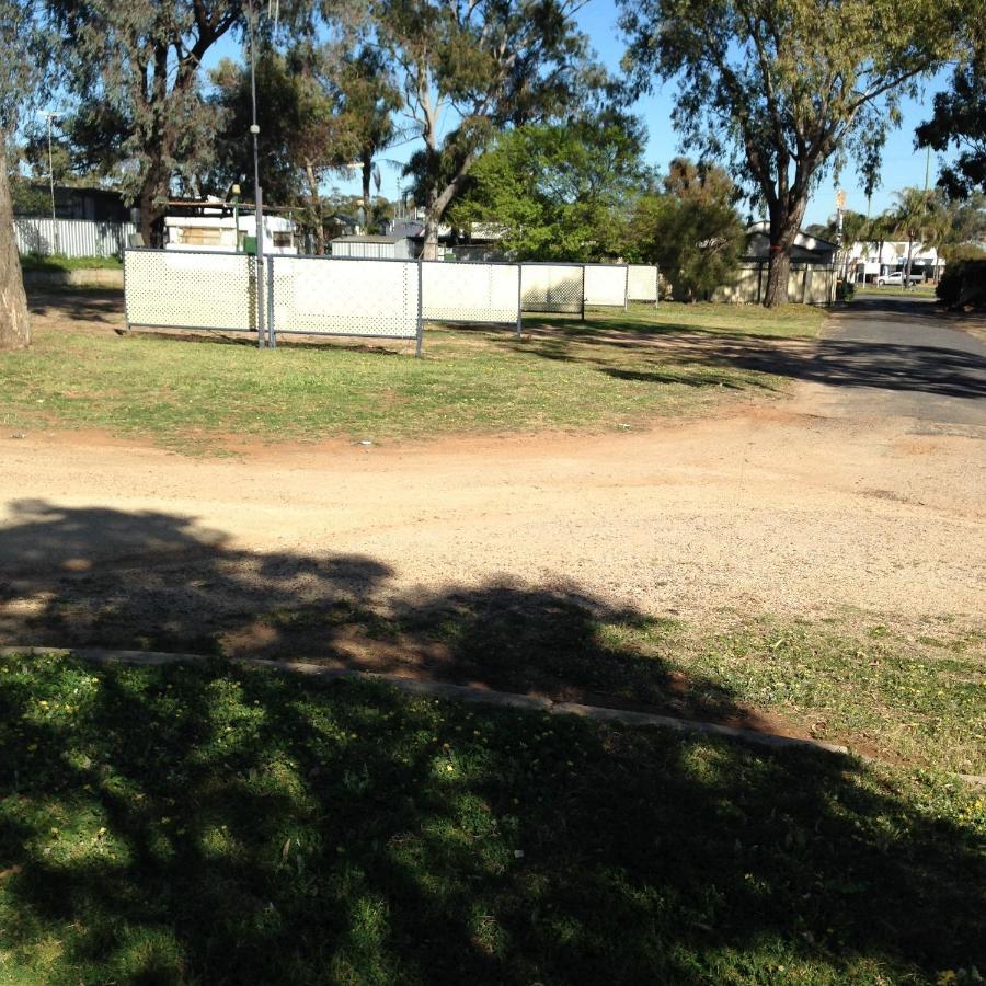 Newell Hwy Caravan Park Parkes Buitenkant foto