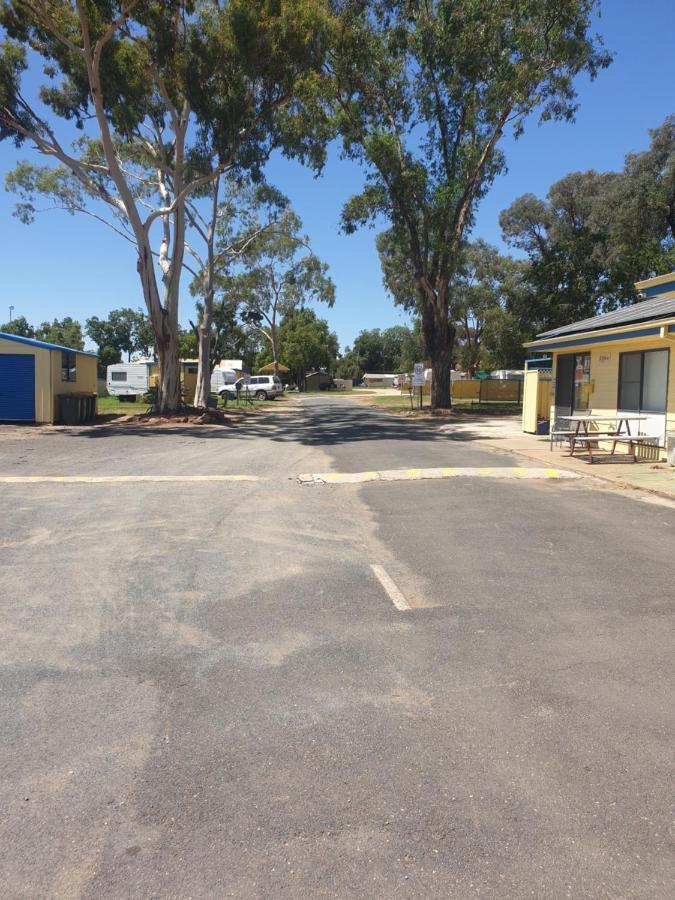 Newell Hwy Caravan Park Parkes Buitenkant foto