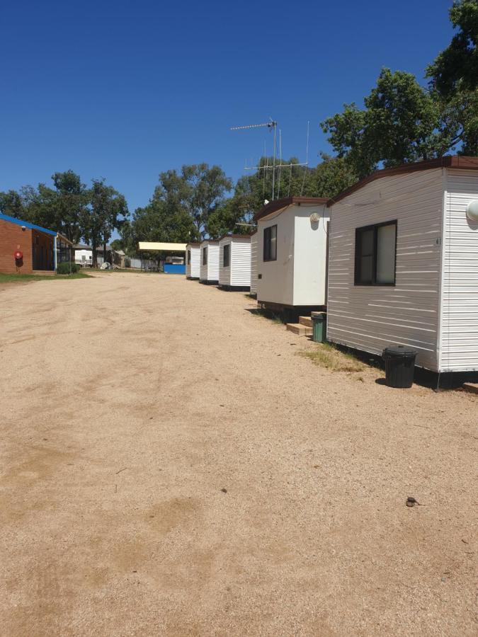 Newell Hwy Caravan Park Parkes Buitenkant foto